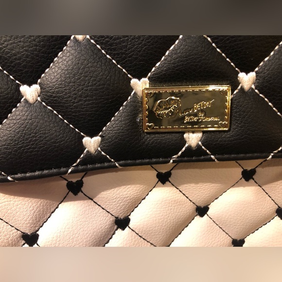 Vintage Luv Betsey by Betsey Johnson Purse 💋 - Picture 13 of 13